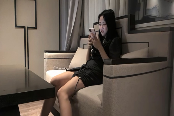 新一代外围进击者 3000网约清纯女神 一线天嫩穴