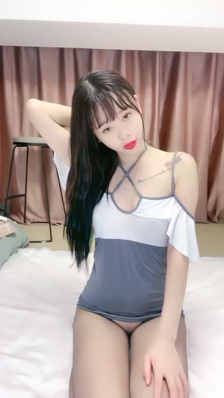 露露很甜_啪啪_一月十号