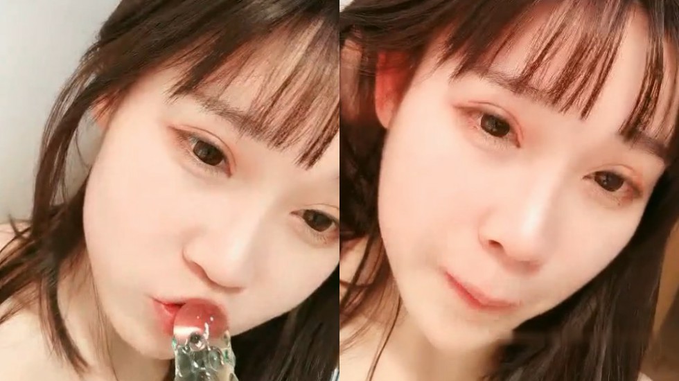 新人主播秀 道具大屌插小穴 肤白大长腿