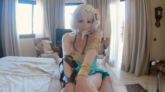 喜欢这个可爱清纯萝莉嘛可爱嘴里叼着用过套套白嫩肥美嫩鲍.